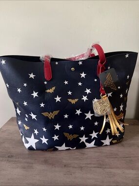 Wonder Women Star Print Navy Tote with Red Handles